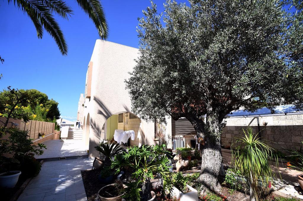 Blue Sky In Ashkelon Apartment Exterior photo